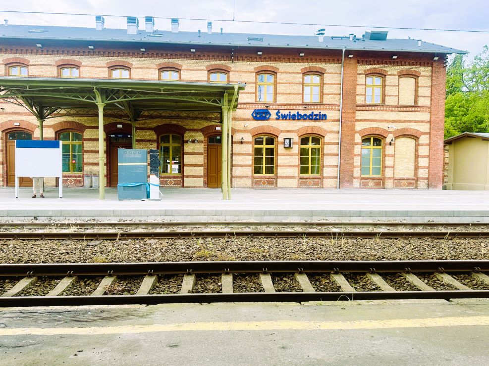 The train station in Świebodzin. @Barbara Redding